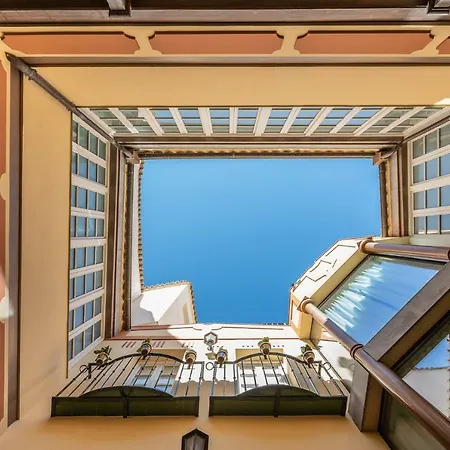 Guest house Casa Miraflores By Urban Living 3*